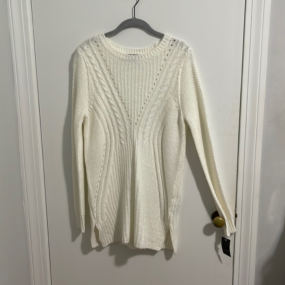 M, ivory sweater.